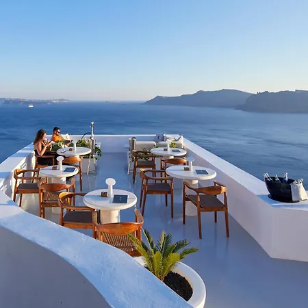 The Saint Hotel Oia